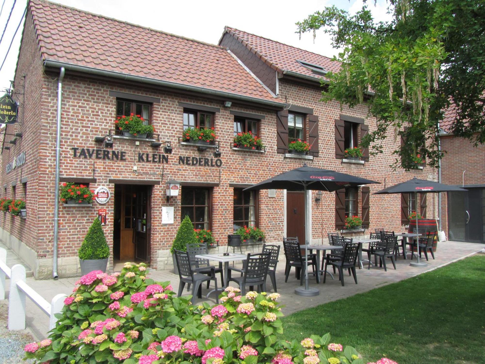 Hotel Klein Nederlo Vlezenbeek Экстерьер фото