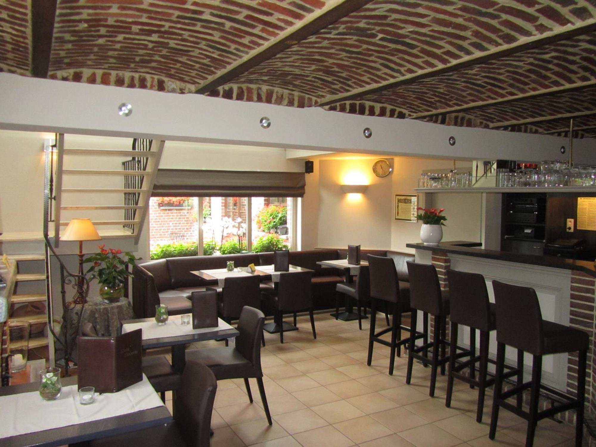 Hotel Klein Nederlo Vlezenbeek Экстерьер фото